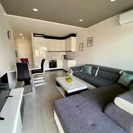 Modern Apartments With Garage Μακάρσκα Εξωτερικό φωτογραφία