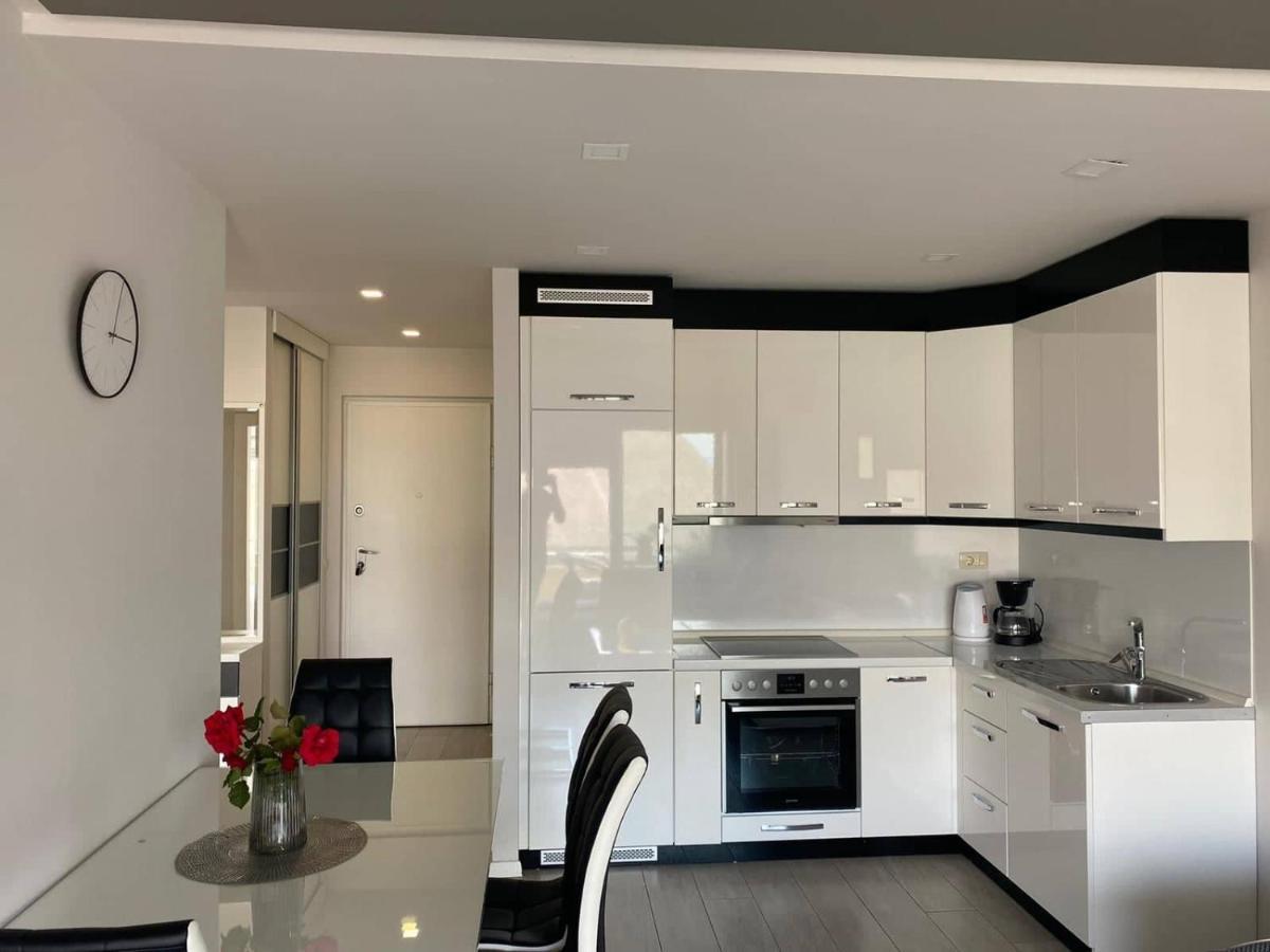Modern Apartments With Garage Μακάρσκα Εξωτερικό φωτογραφία